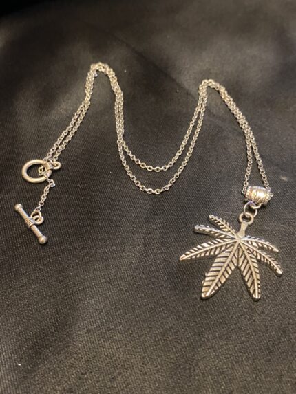 Embrace Your Free Spirit with This Unique Leaf Necklace